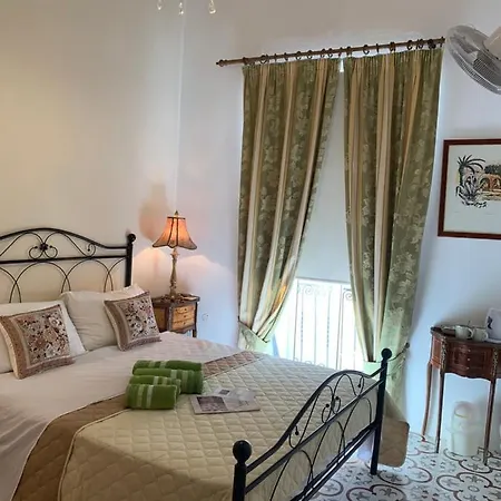 Santa Marija House 3*
