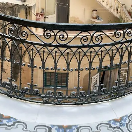 Santa Marija House Гостевой дом Виктория