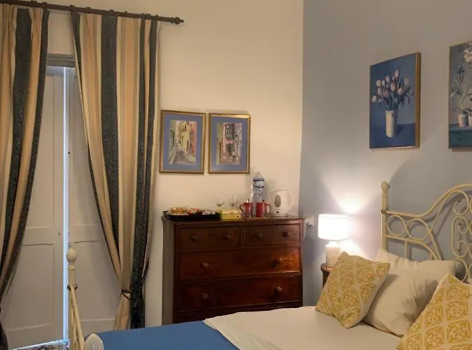 Santa Marija House Guest house Victoria