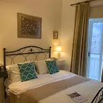 Santa Marija House 3*