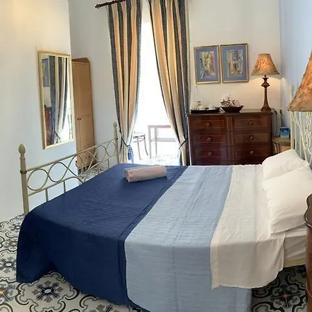Santa Marija House 招待所