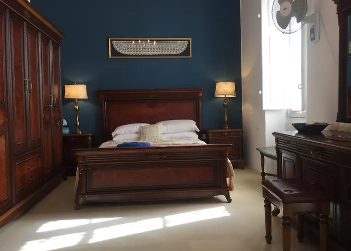 Santa Marija House 3*