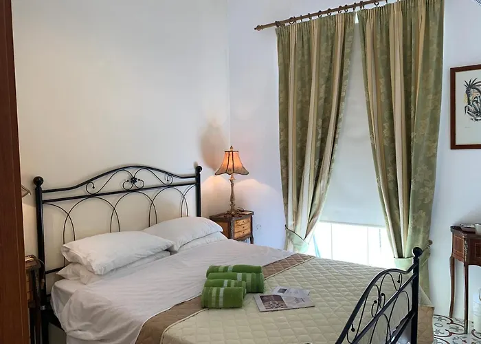 Santa Marija House 3*