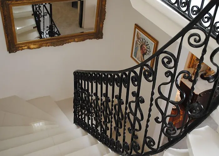 Santa Marija House 3*